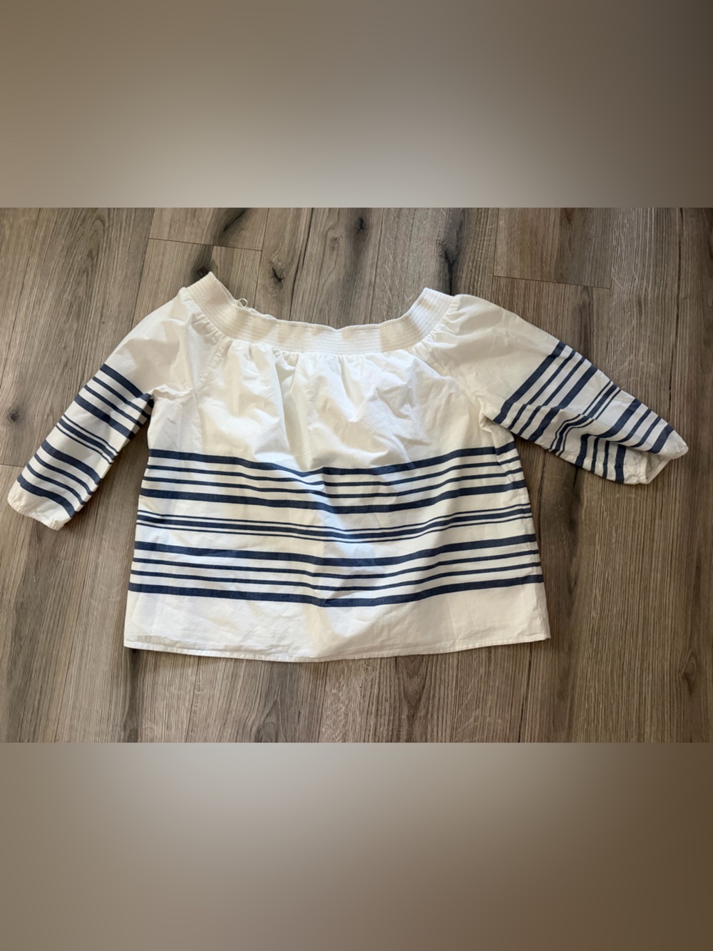 Vineyard Vines White Top with Navy Stripes - women’s